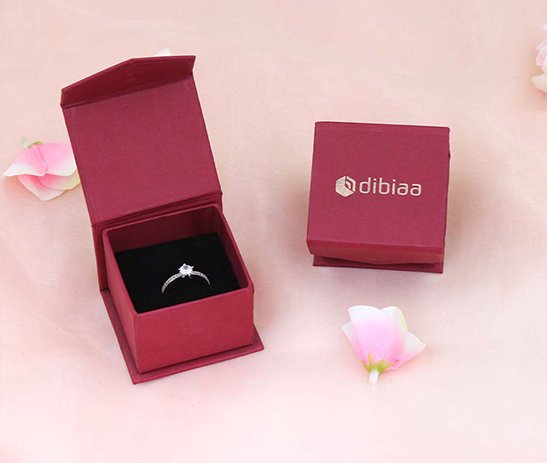 Flap Magnetic Ring Box – Maroon