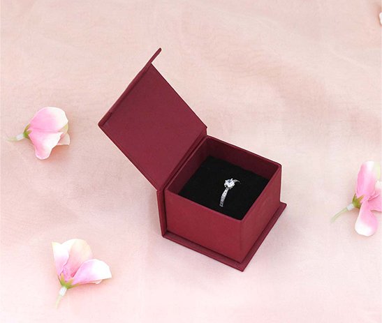 ring box