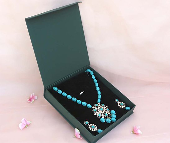 Big Necklace Box