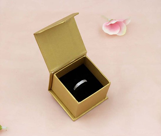 ring box