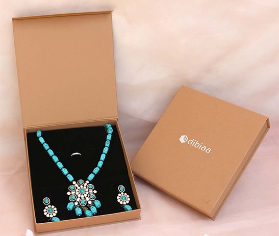 Flap Magnetic Big Necklace Box – Brown