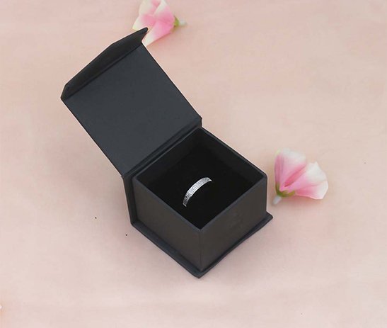 ring box