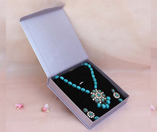 Big Necklace Box