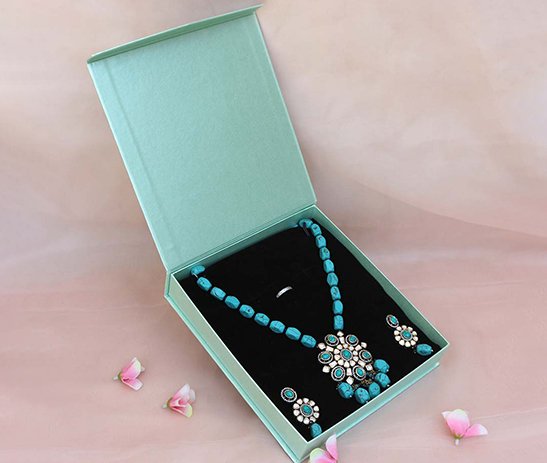 Big Necklace Box