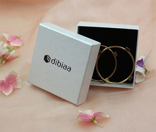 Top Bottom Bangle Box – White Metallic